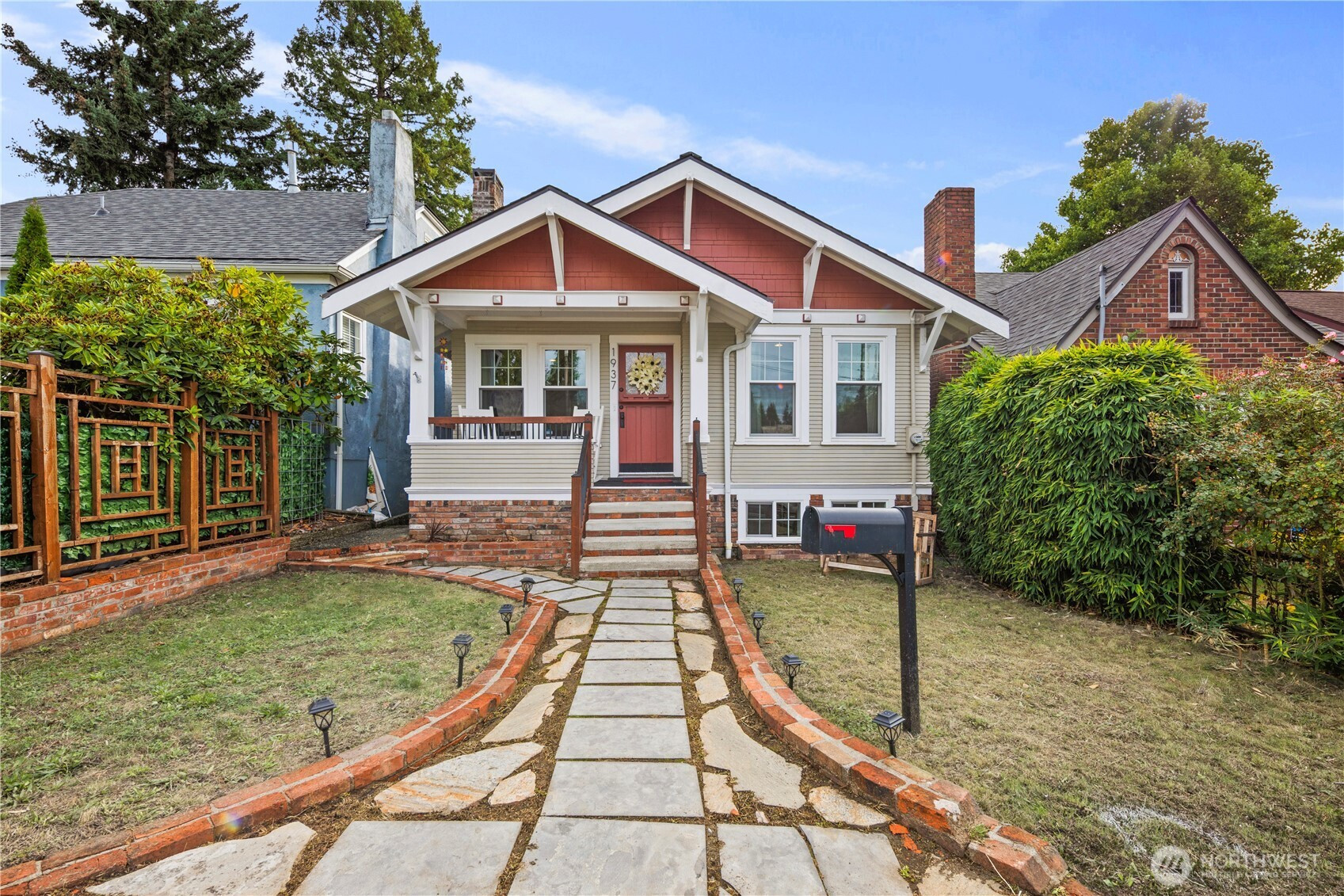1937 5th St, Bremerton, WA 98337