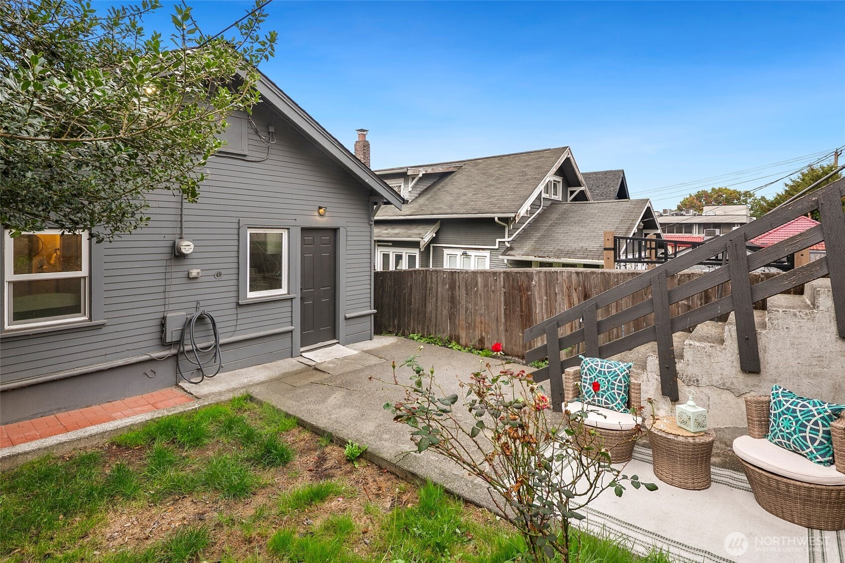 3442 15th Avenue W, Seattle, WA 98119