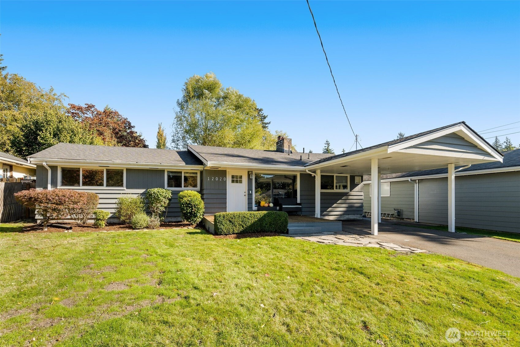 12020 10th Avenue NW, Seattle, WA 98177