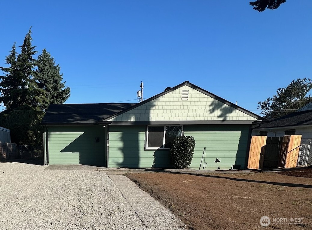 915 E 52nd Street, Tacoma, WA 98404