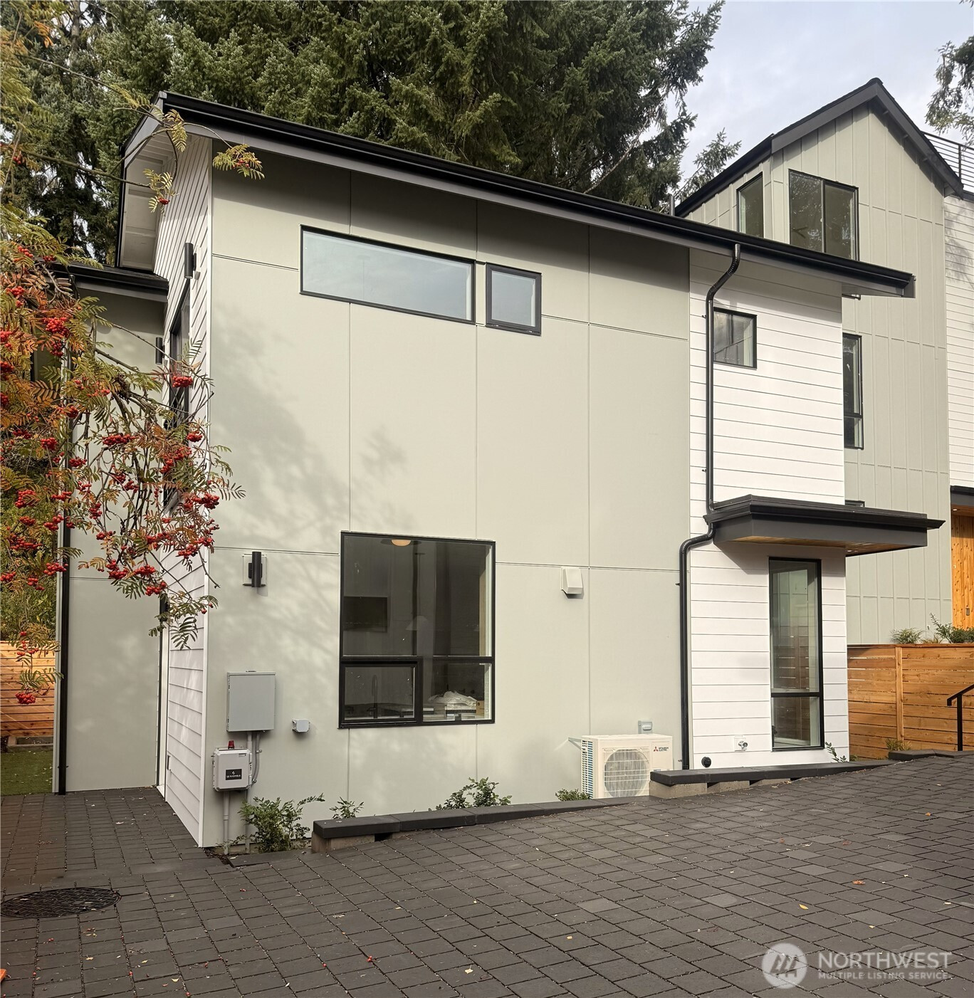 7339 21st Avenue NE, Seattle, WA 98115