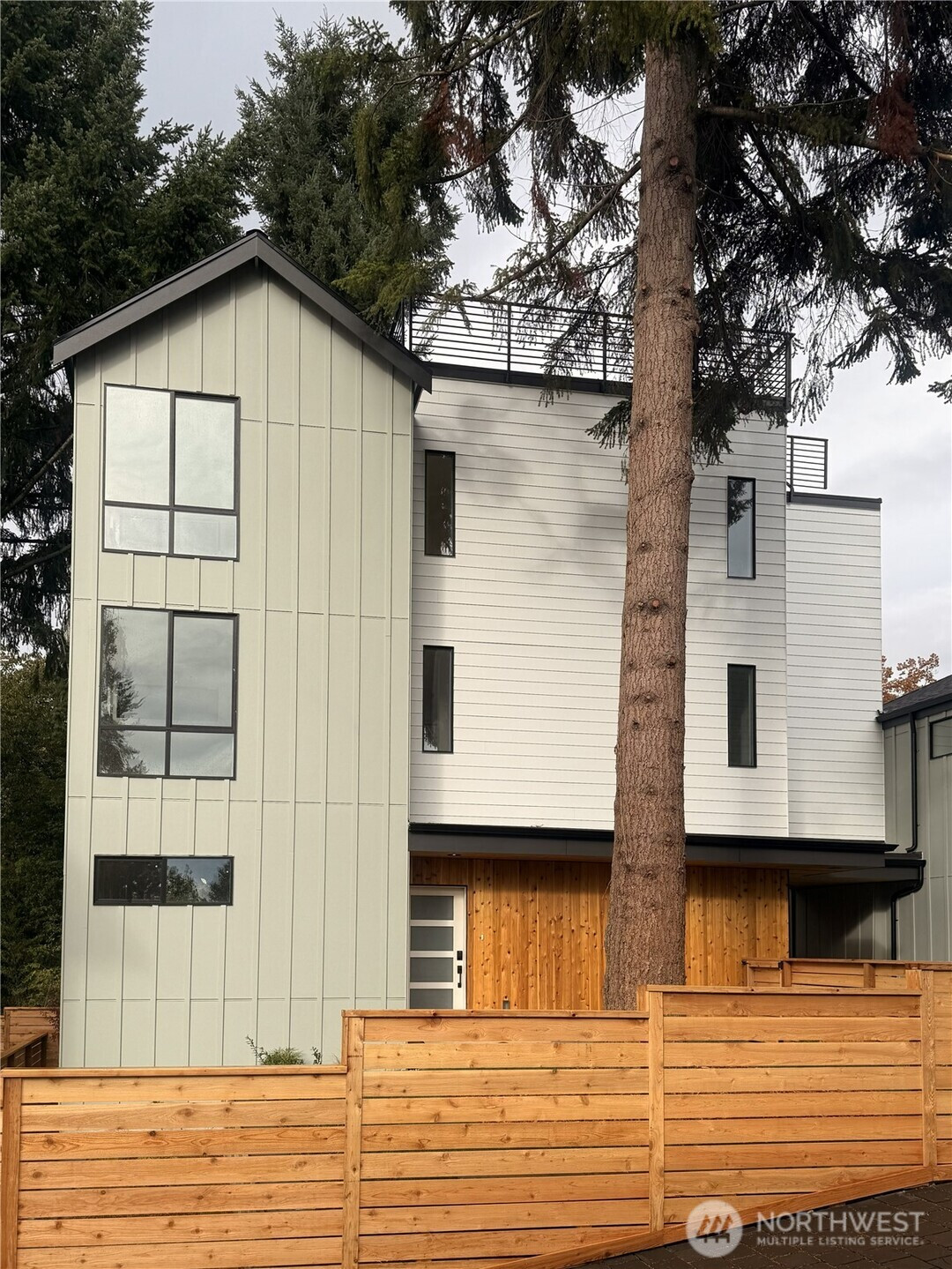 7341 21st Avenue NE, Seattle, WA 98115