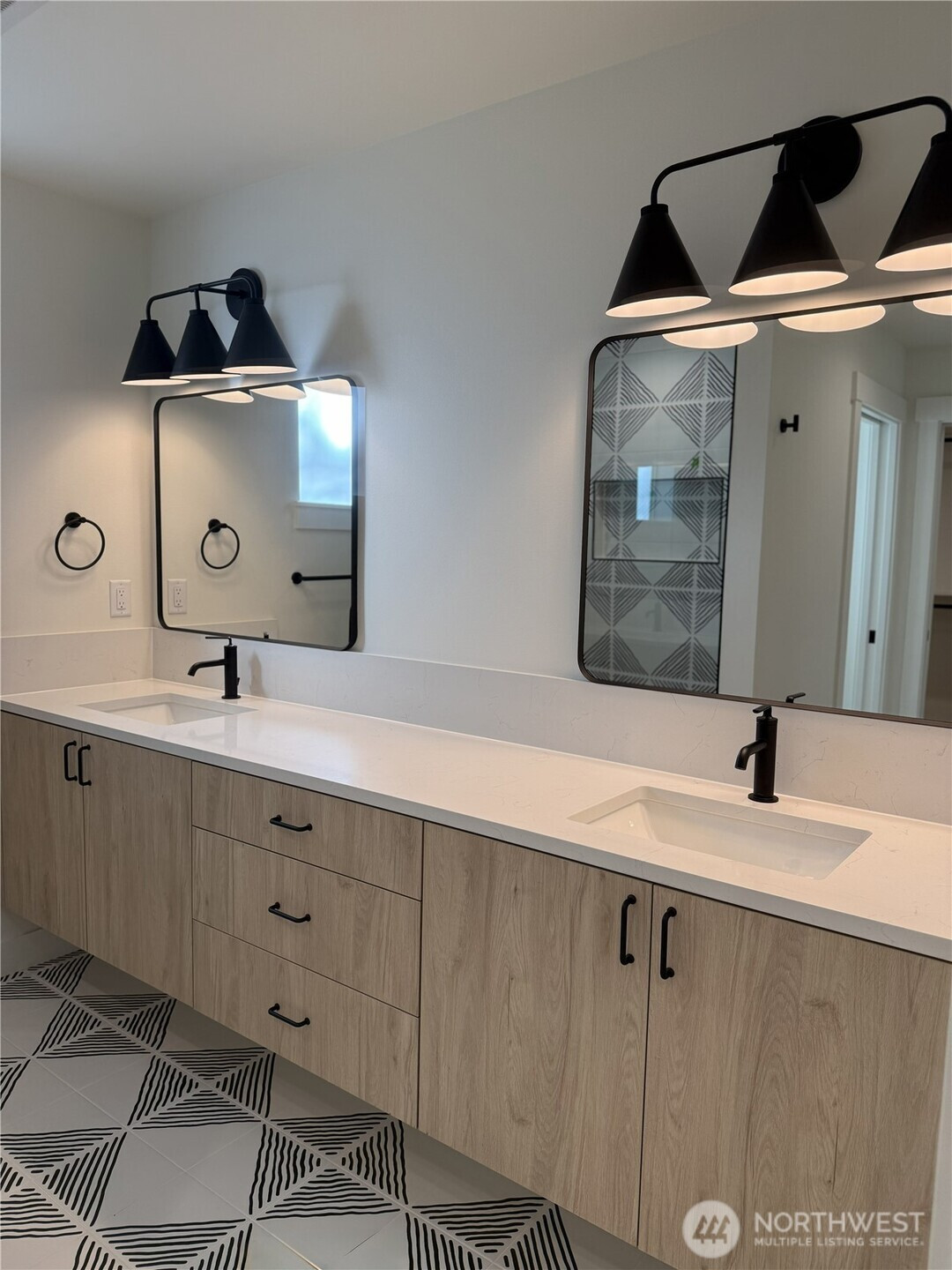 7341 21st Avenue NE, Seattle, WA 98115