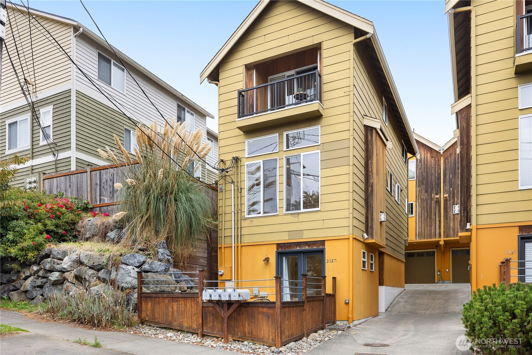 2120 W Ruffner Street, Seattle, WA 98199