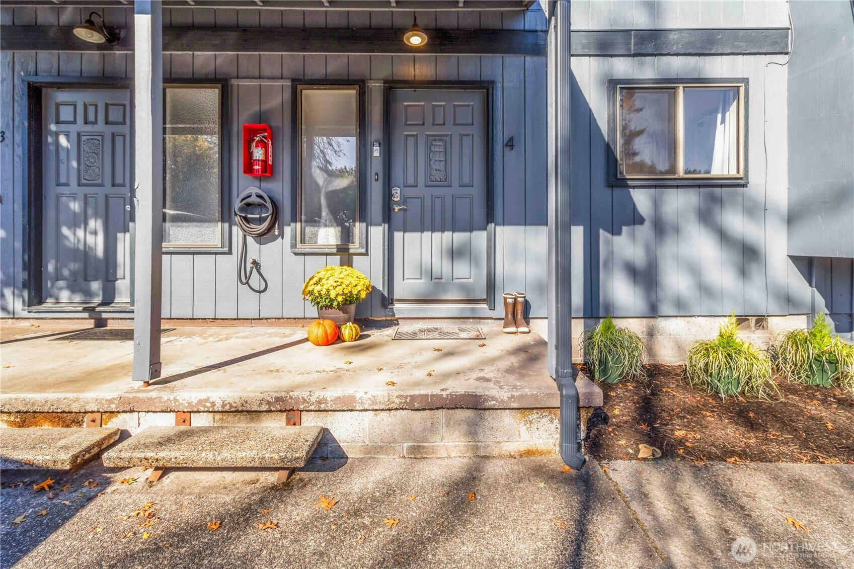 105 James Street, Longview, WA 98632