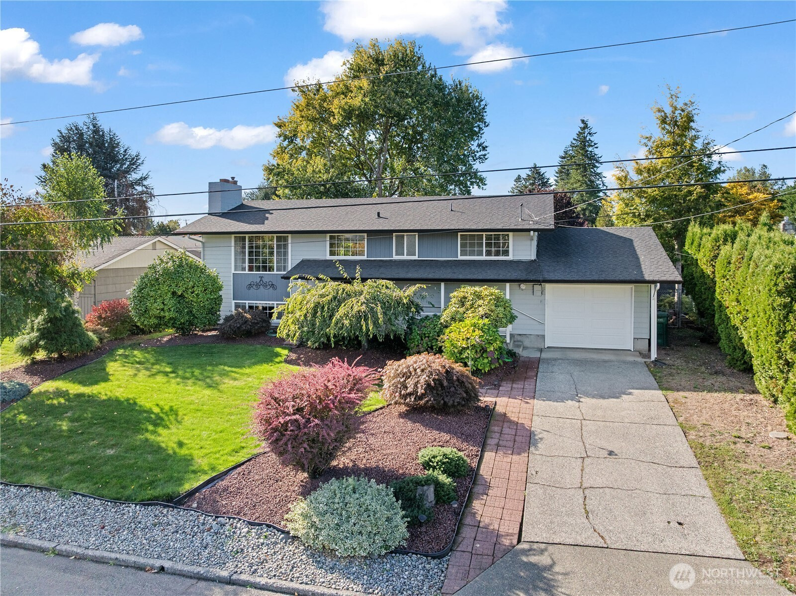 1802 Clovercrest Street, Enumclaw, WA 98022