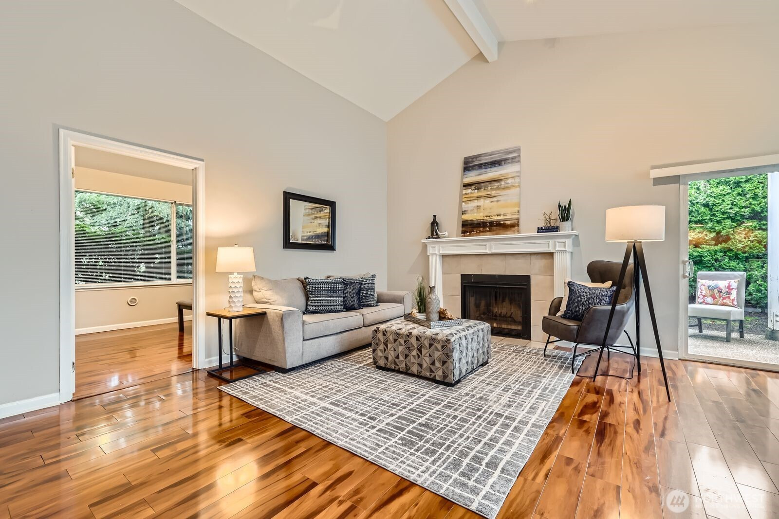 20301 19th Avenue NE, Shoreline, WA 98155