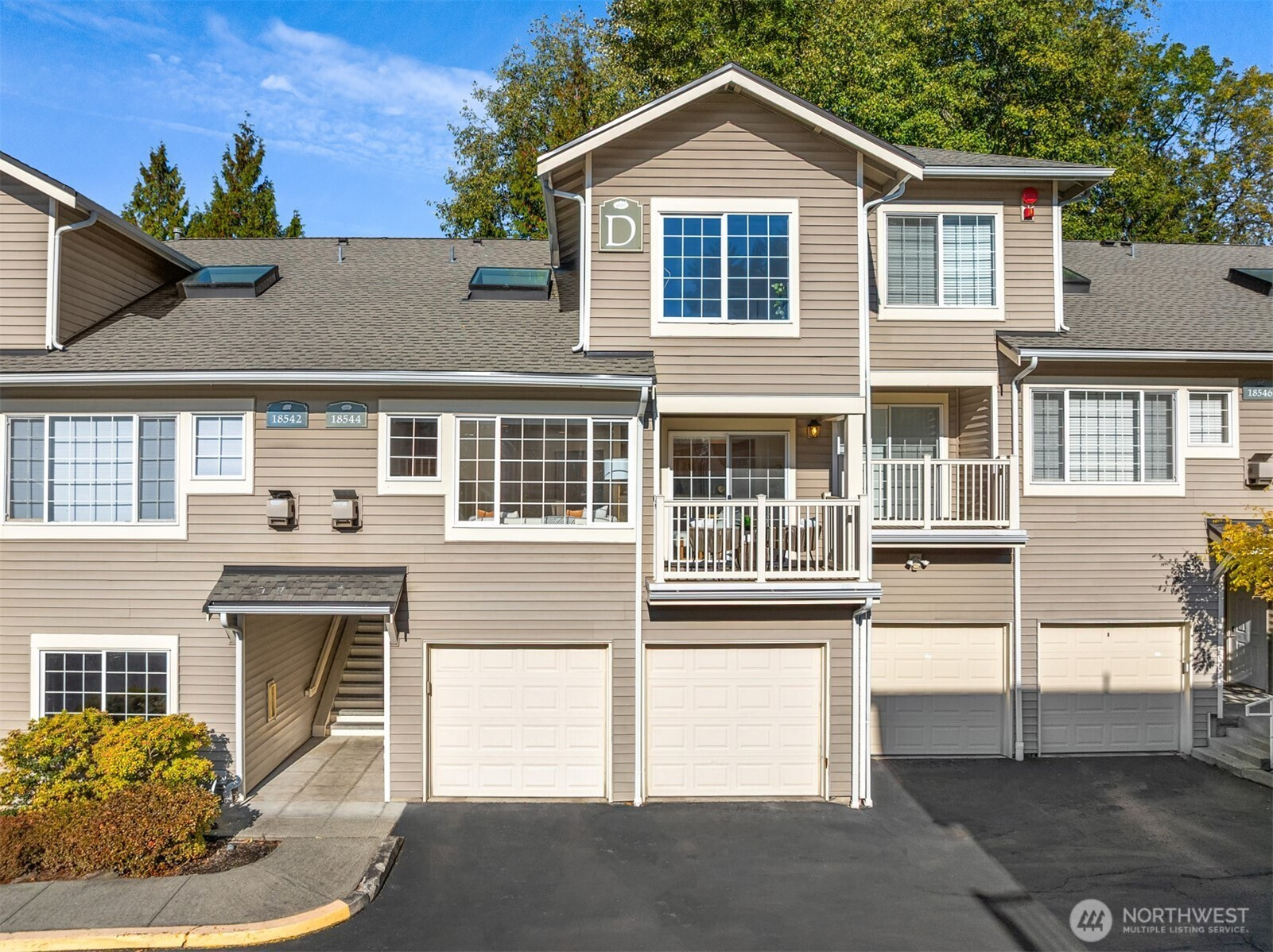 18544 NE 57th Street, Redmond, WA 98052