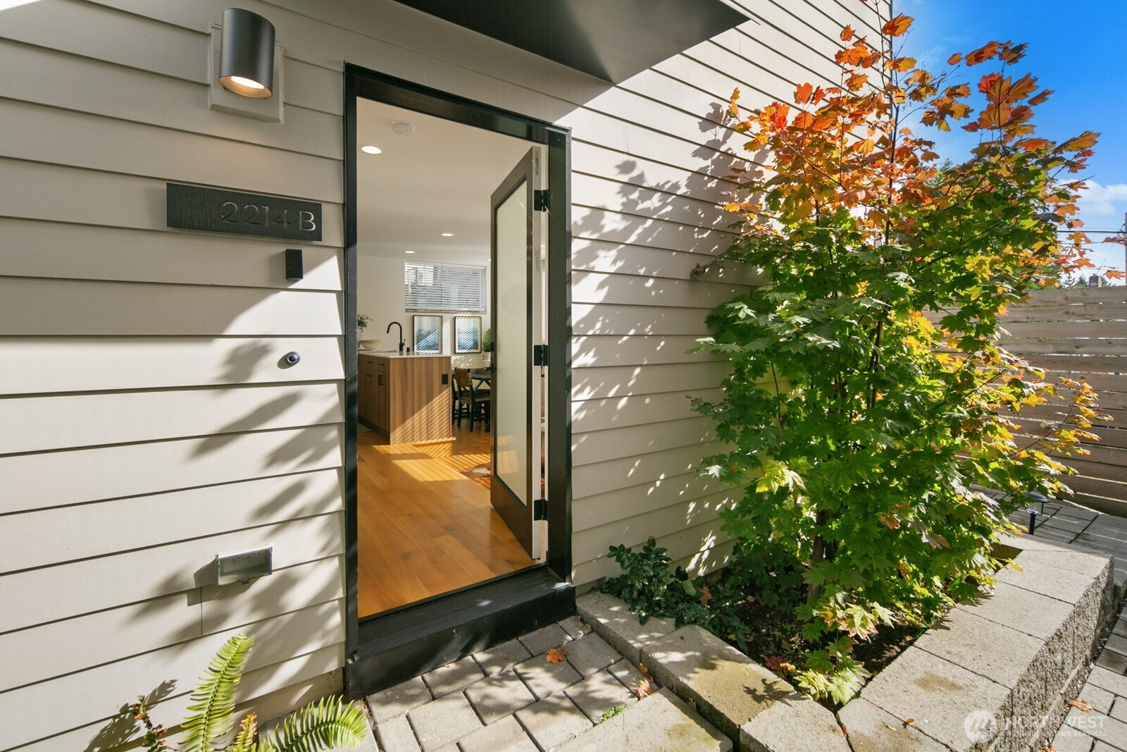2214 13th Avenue S, Seattle, WA 98144