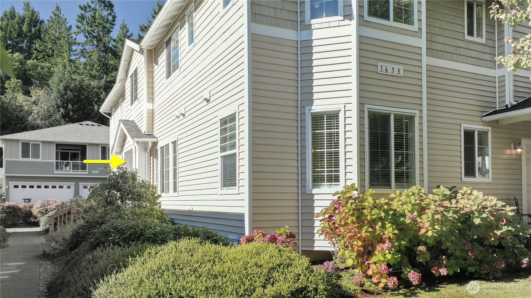 1653 Burnside Place, Dupont, WA 98327