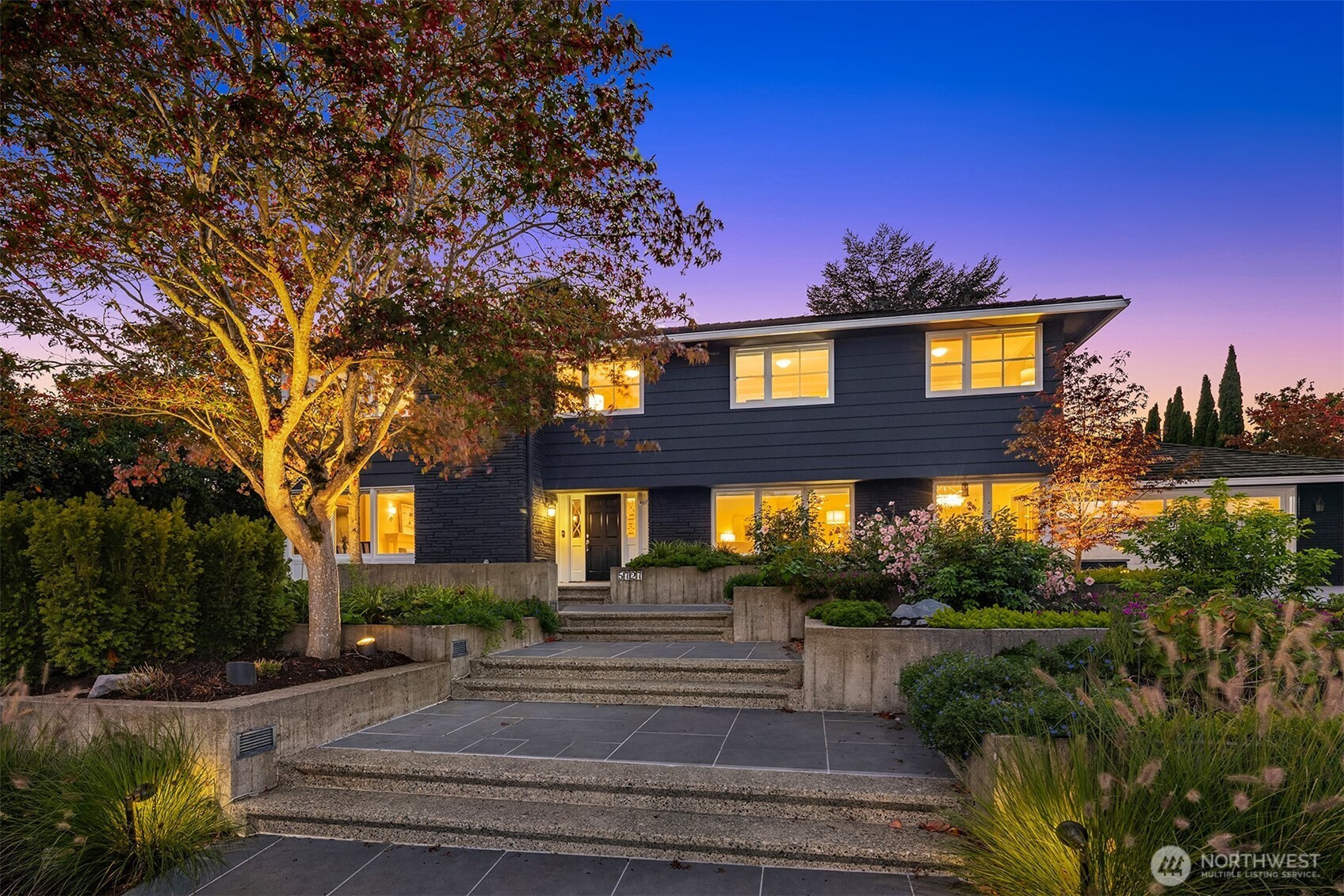5727 63rd Avenue NE, Seattle, WA 98105