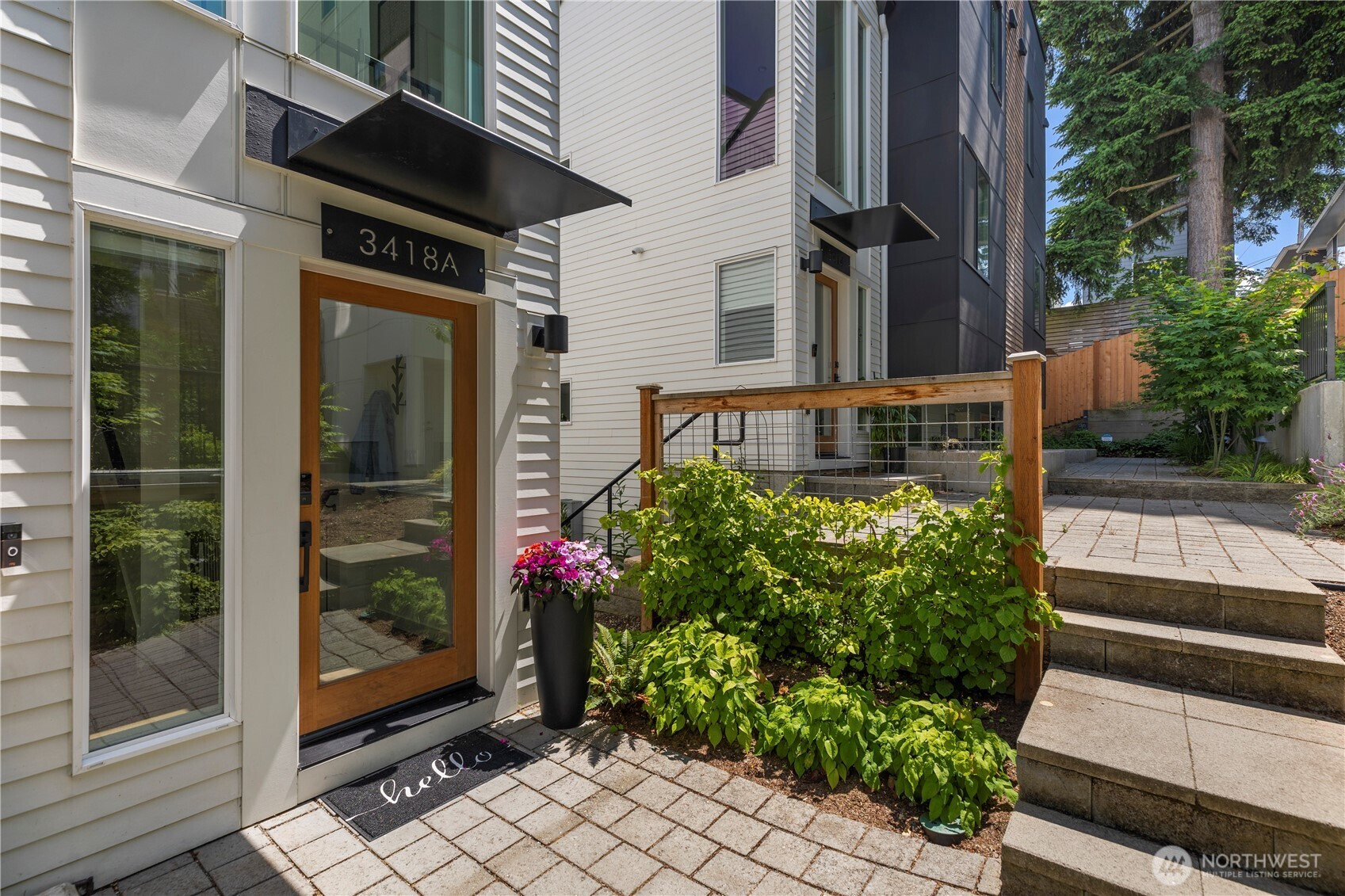 3418 A 23rd Avenue W, Seattle, WA 98199