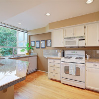 214 31st Avenue S, Seattle, WA 98144