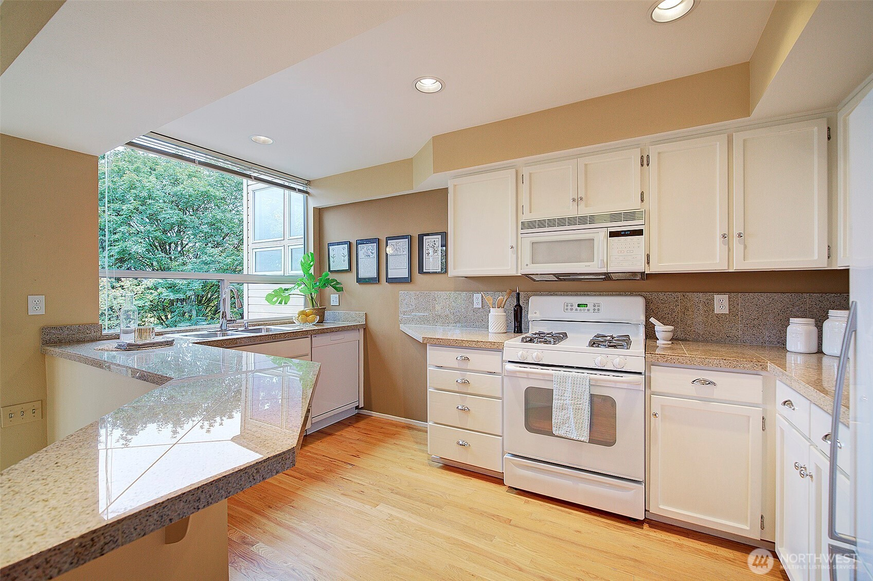 214 31st Avenue S, Seattle, WA 98144