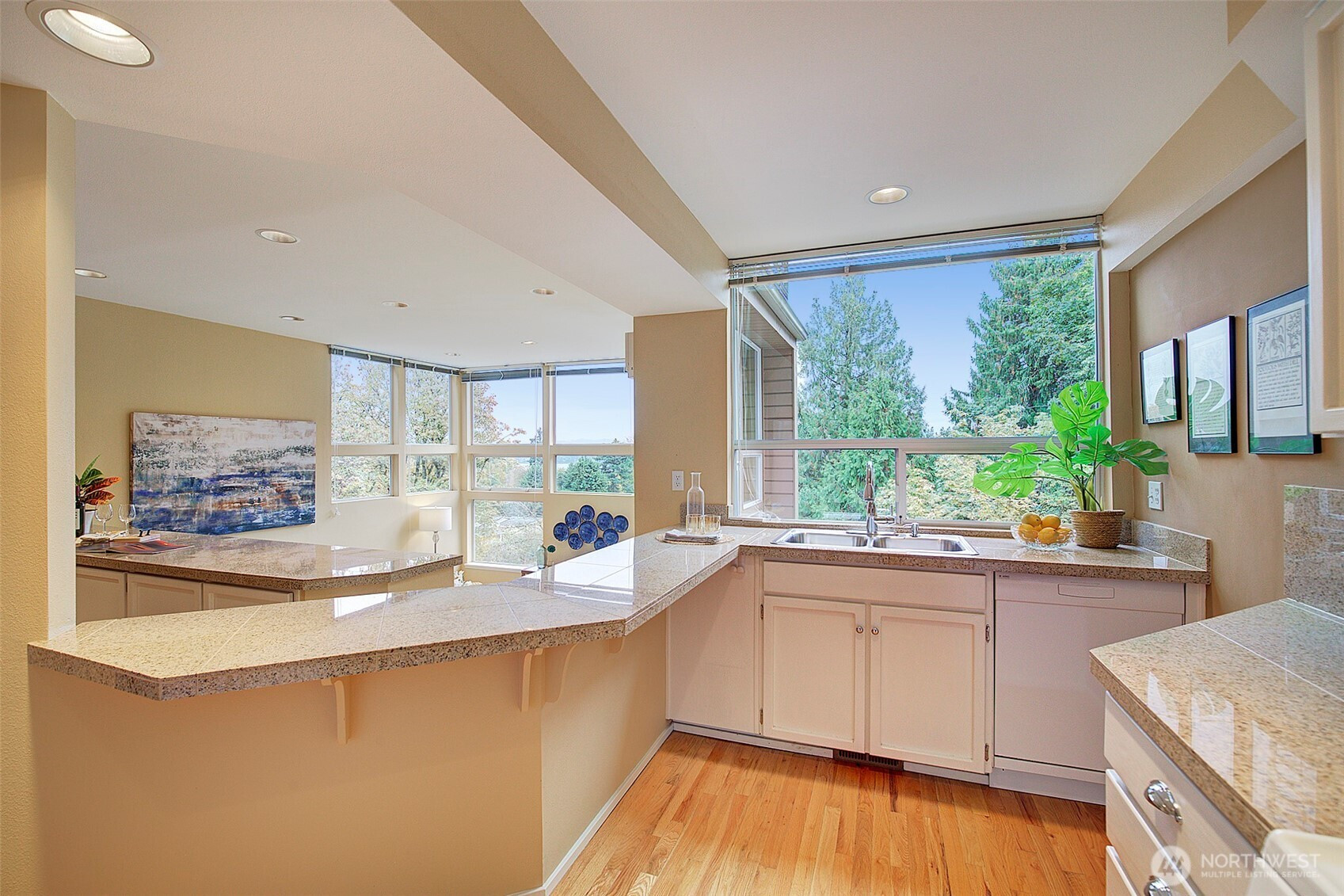 214 31st Avenue S, Seattle, WA 98144