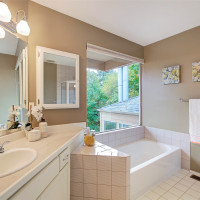 214 31st Avenue S, Seattle, WA 98144