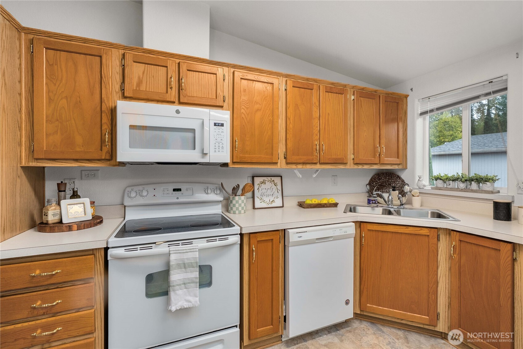 5119 Golden Eagle Lane SW, Tumwater, WA 98512