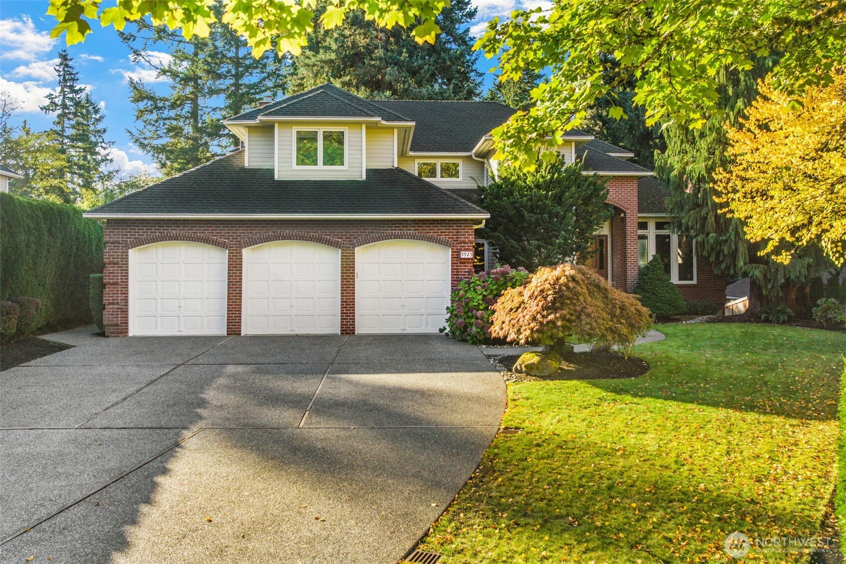 9925 NE 197th Street, Bothell, WA 98011
