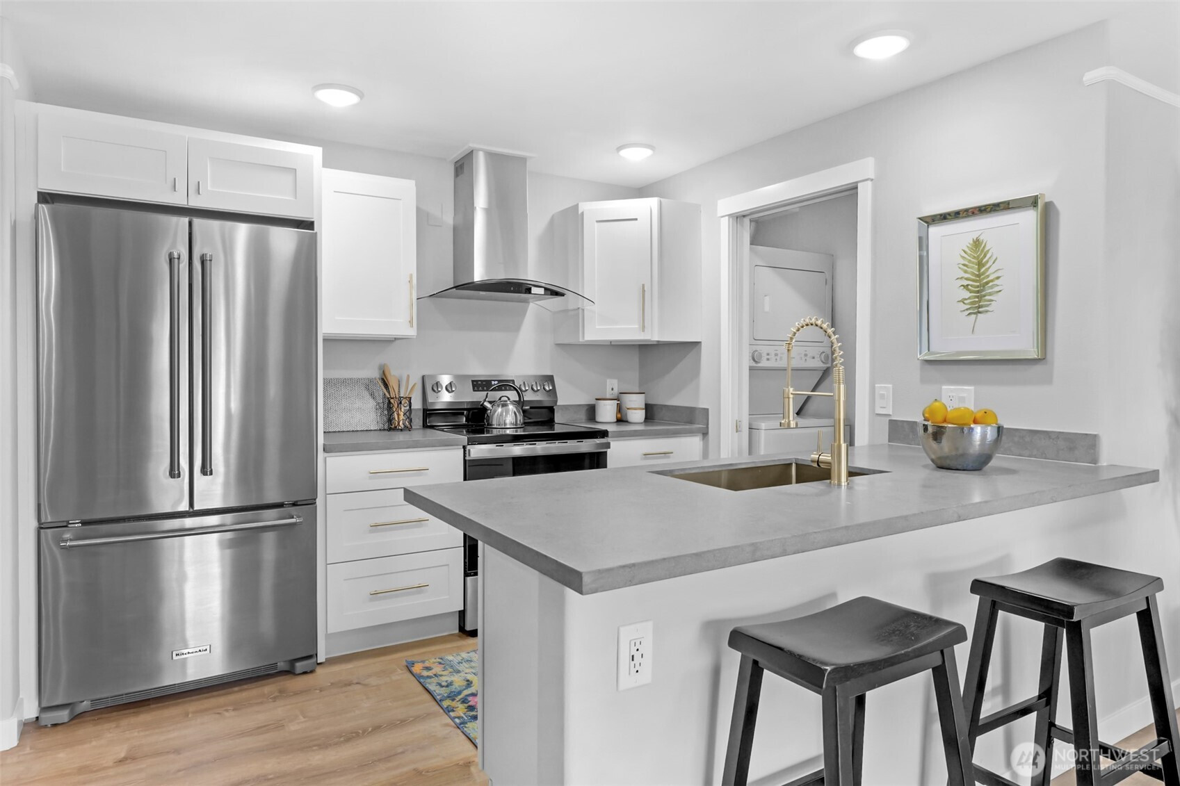 15330 Sunwood Boulevard, Tukwila, WA 98188