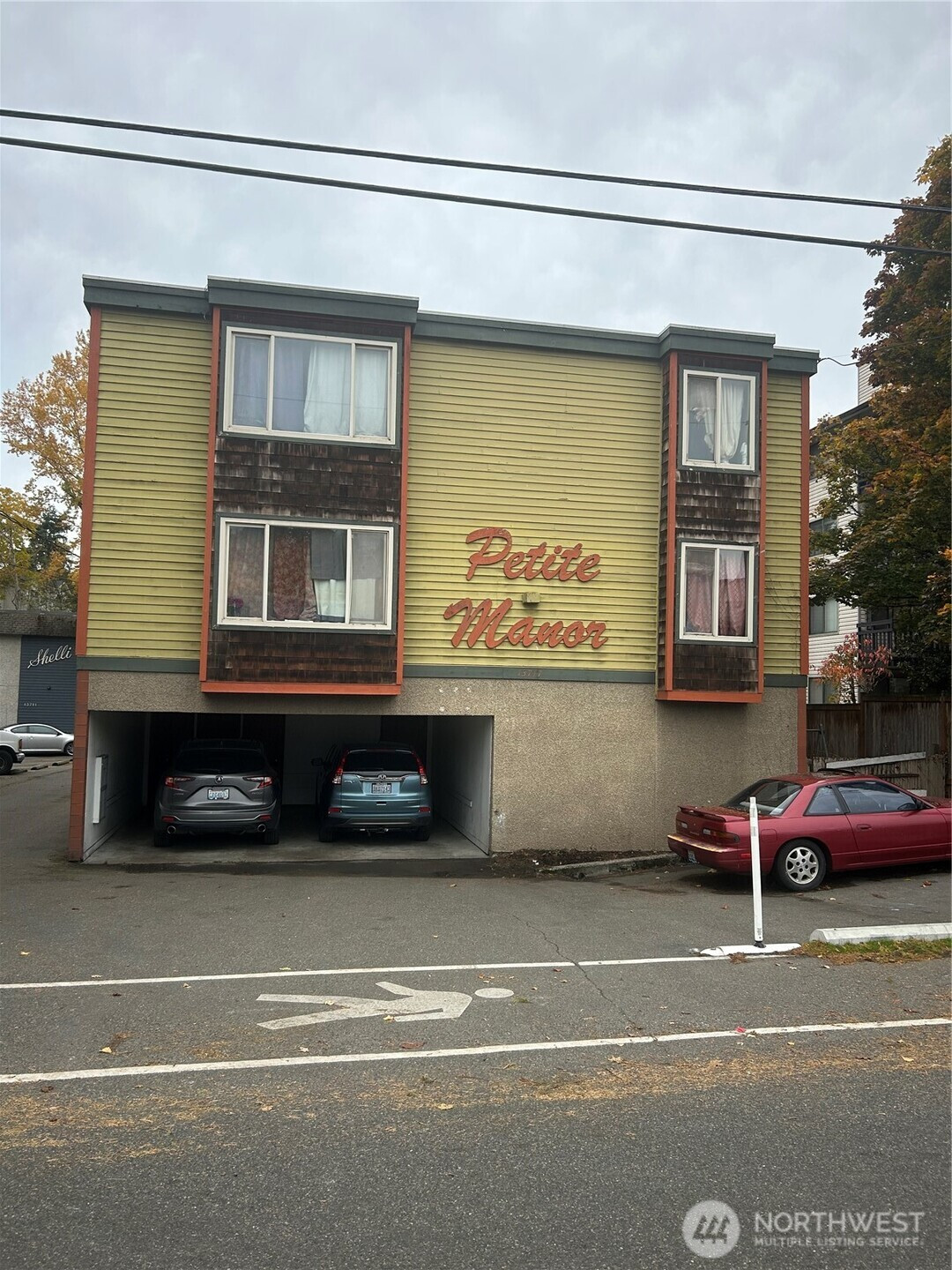 13717 32nd Avenue NE, Seattle, WA 98125