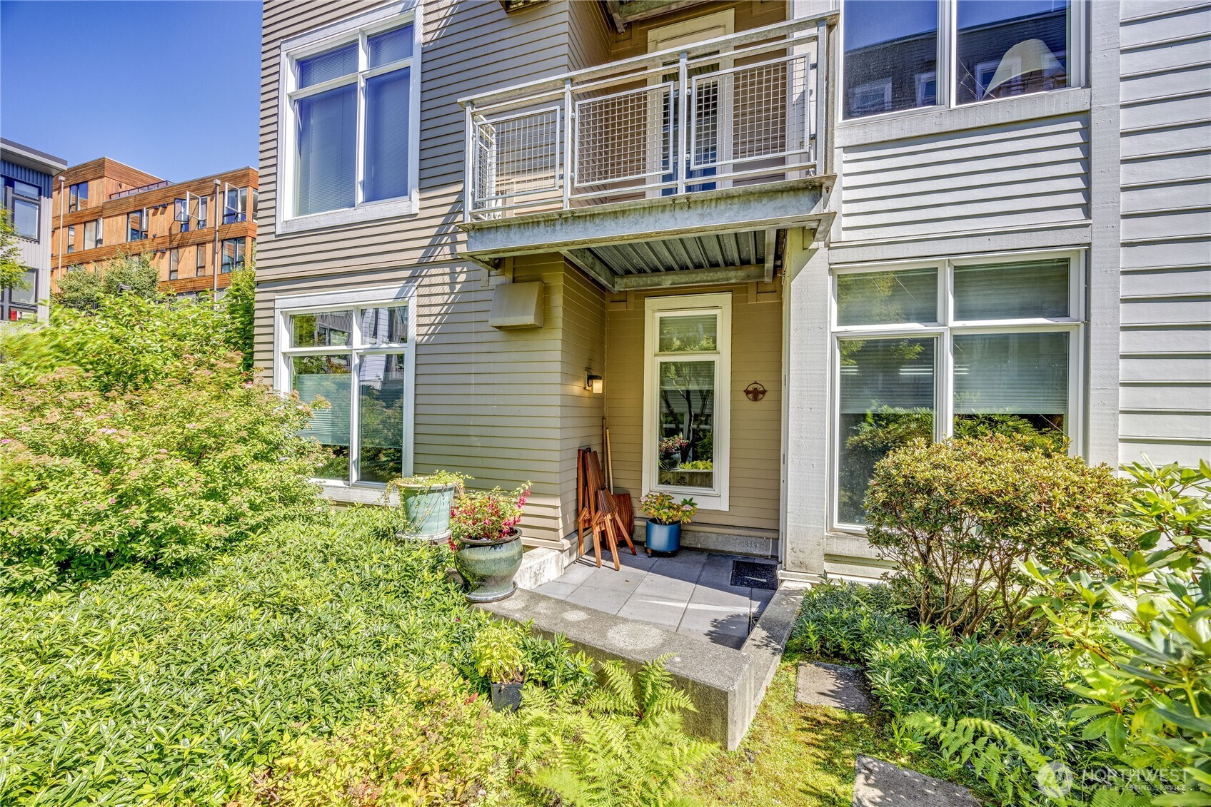190 Harbor Square Loop NE, Bainbridge Island, WA 98110
