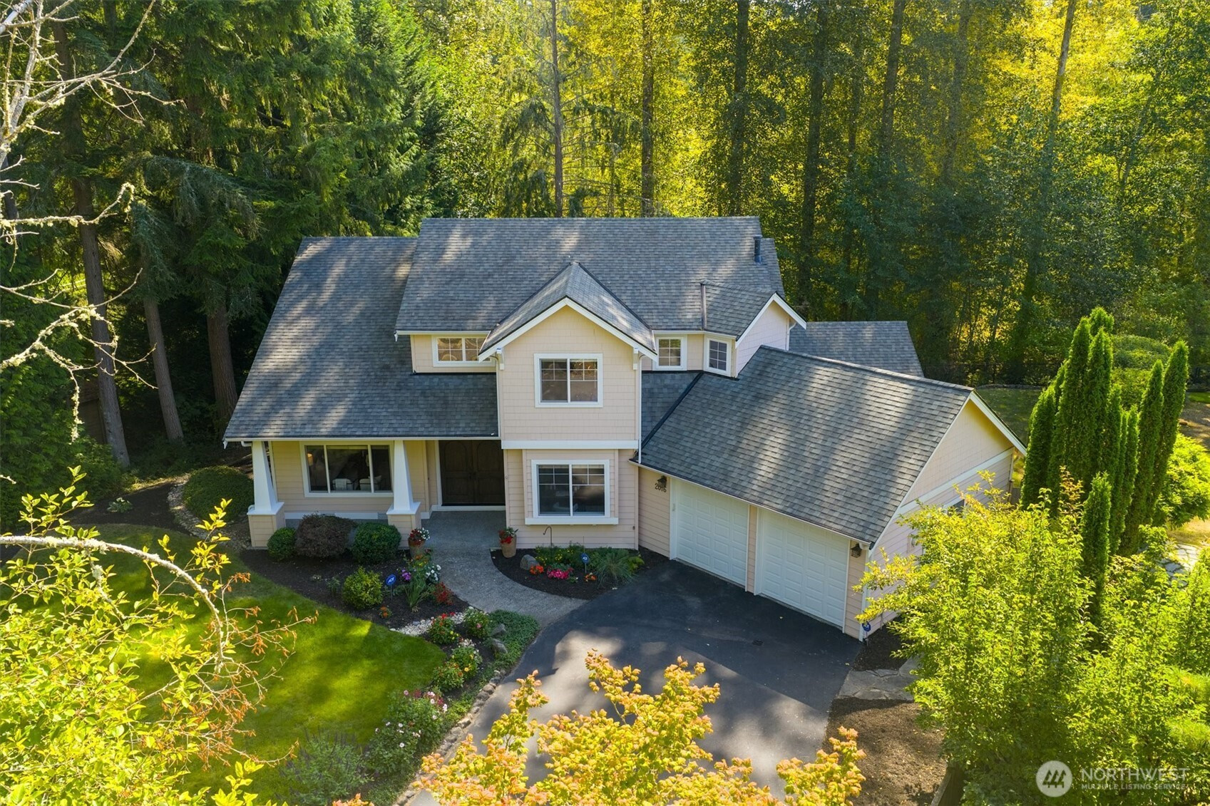 2016 236th Avenue SE, Sammamish, WA 98075