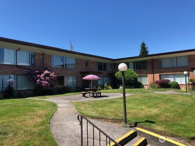 5120 Colby Avenue, Everett, WA 98203