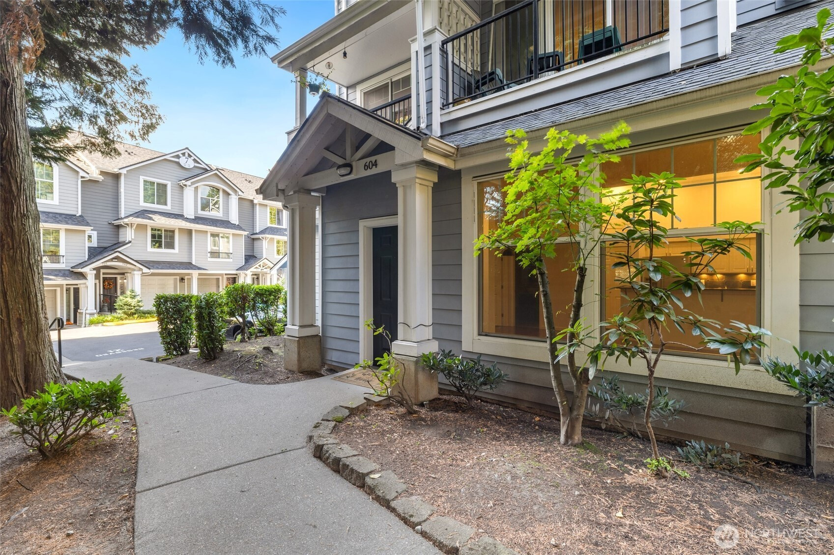 16125 Juanita Woodinville Way NE, Bothell, WA 98011