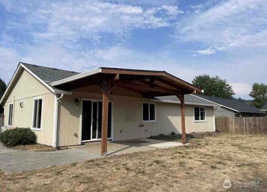 307 E Valley Street Dr, Yacolt, WA 98675