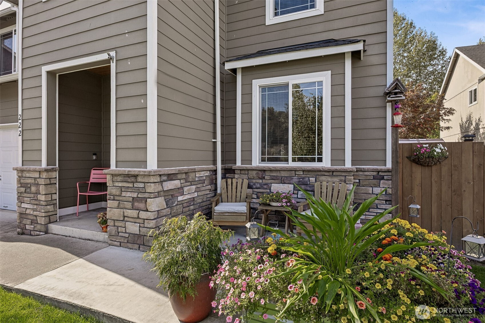 222 Easton Avenue W, Eatonville, WA 98328