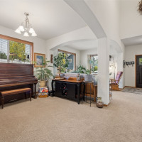 222 Easton Avenue W, Eatonville, WA 98328