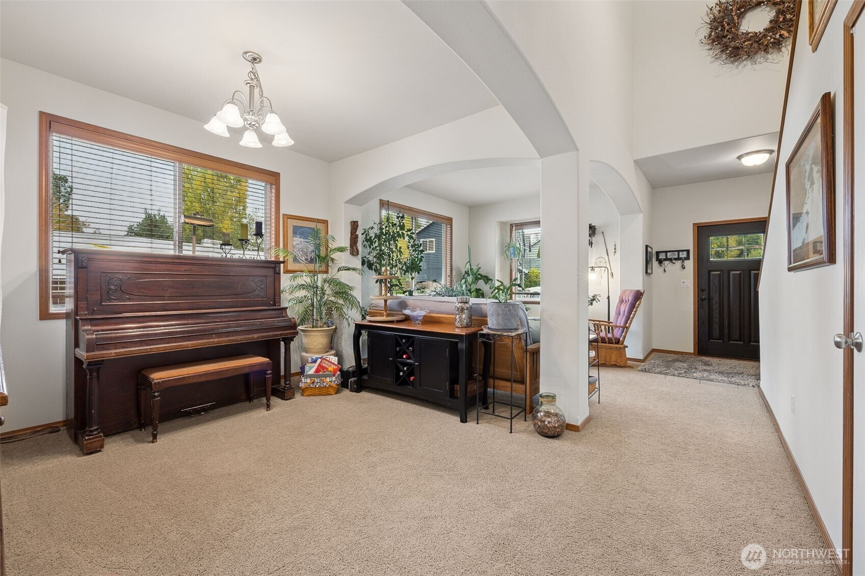 222 Easton Avenue W, Eatonville, WA 98328