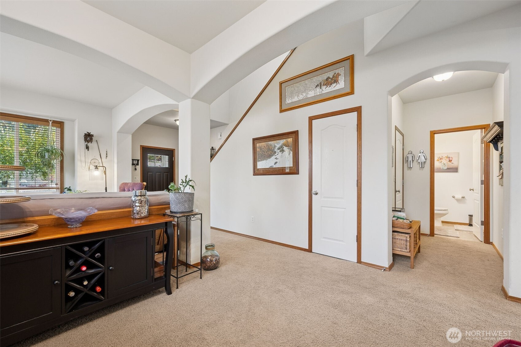 222 Easton Avenue W, Eatonville, WA 98328