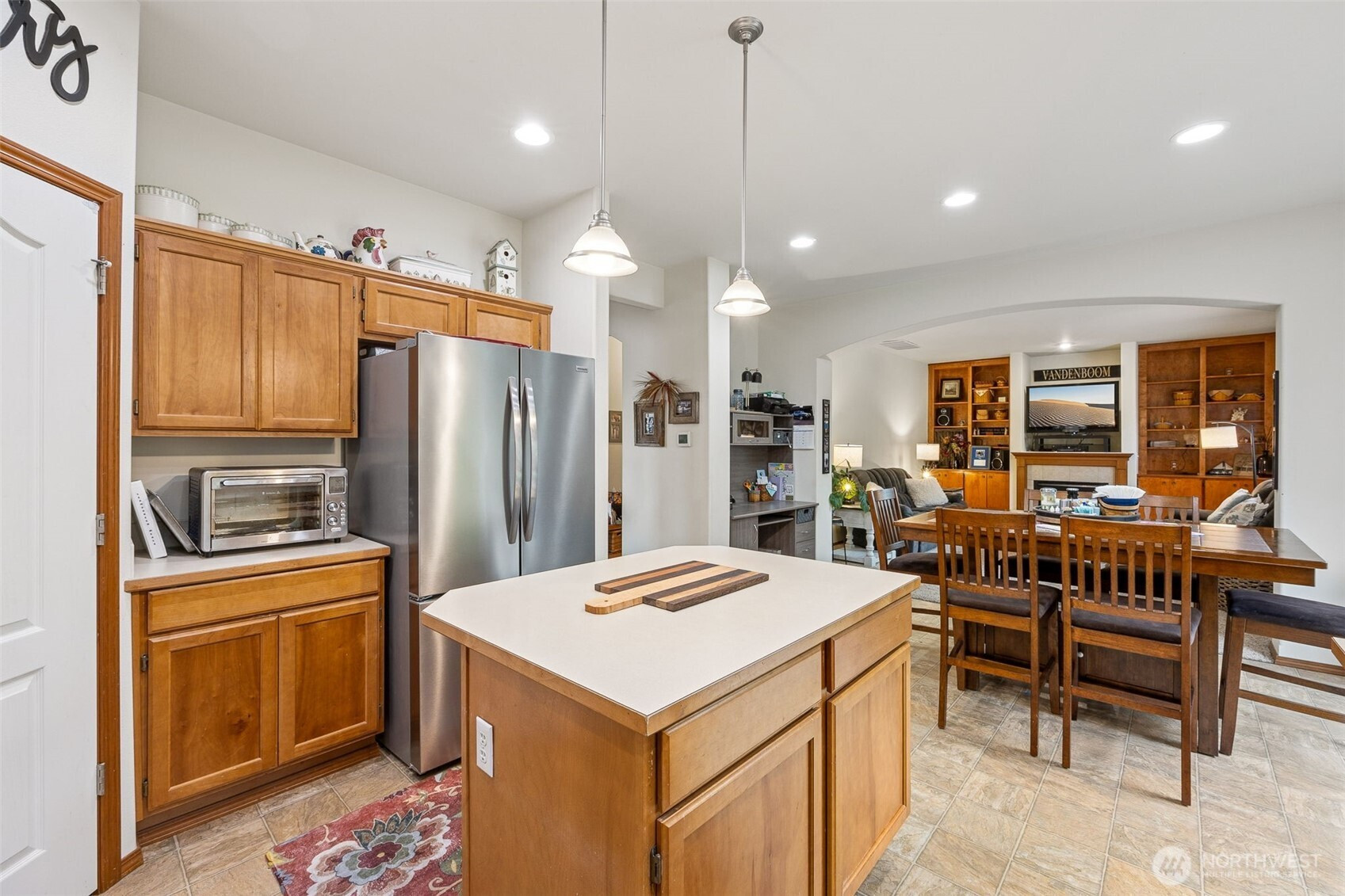 222 Easton Avenue W, Eatonville, WA 98328