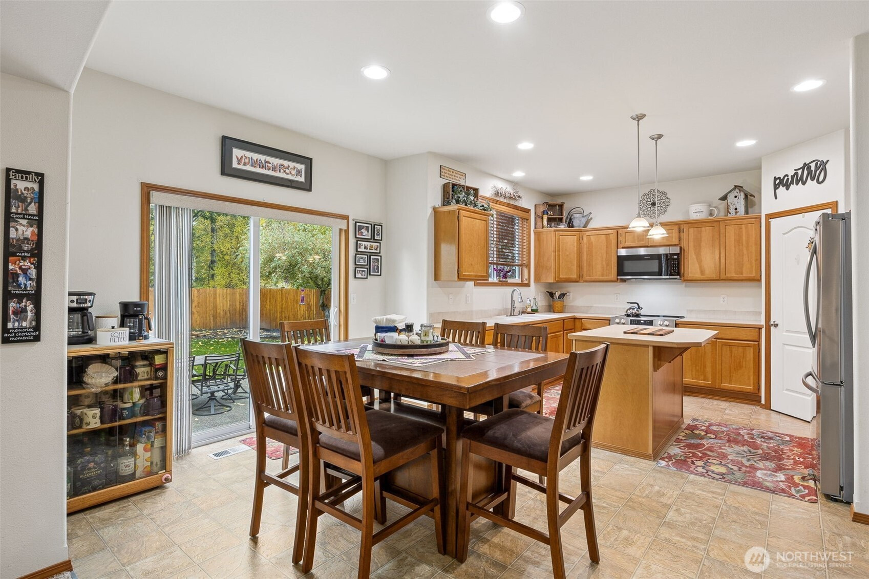 222 Easton Avenue W, Eatonville, WA 98328