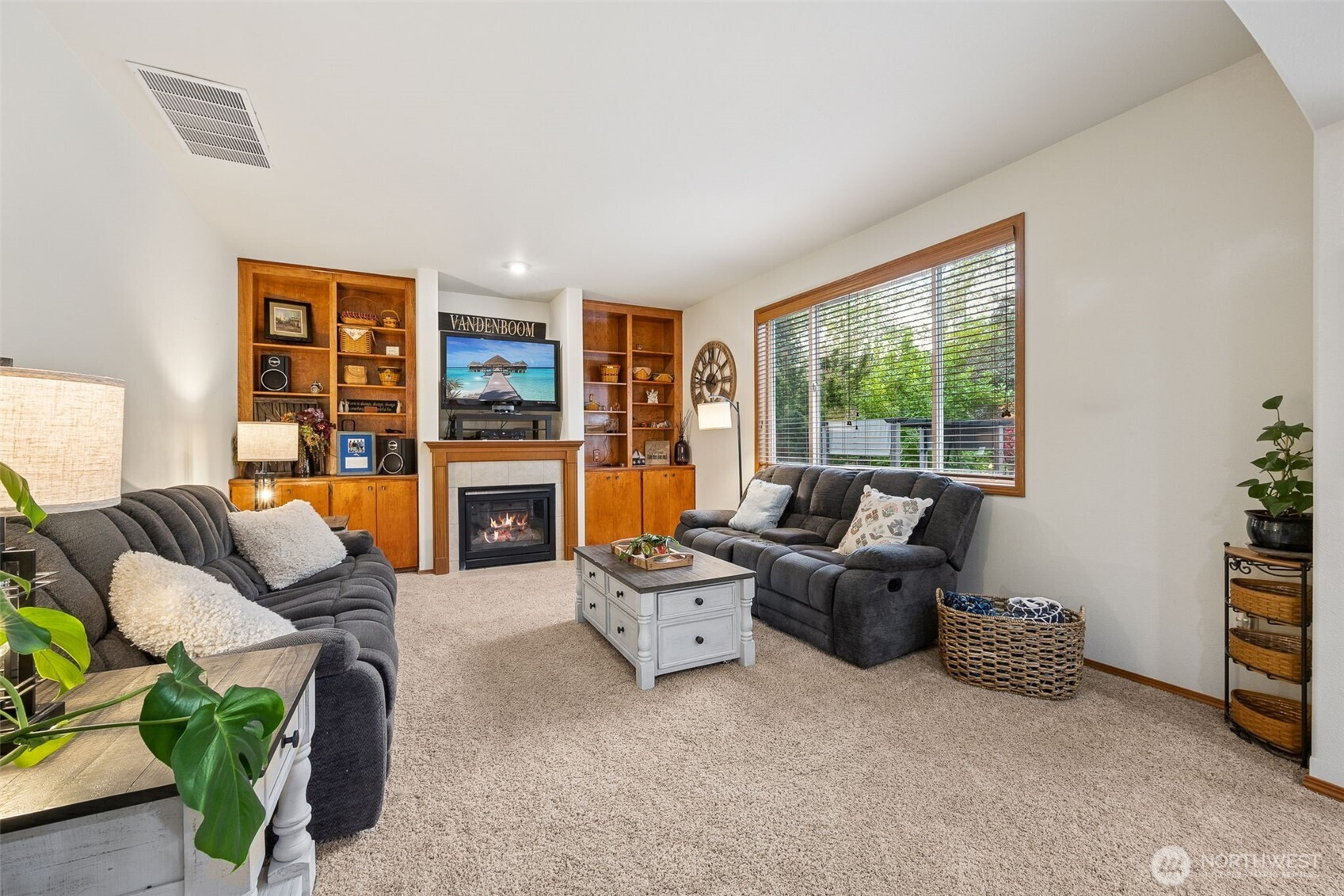 222 Easton Avenue W, Eatonville, WA 98328