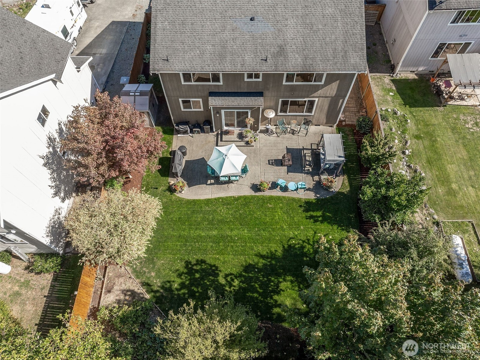 222 Easton Avenue W, Eatonville, WA 98328