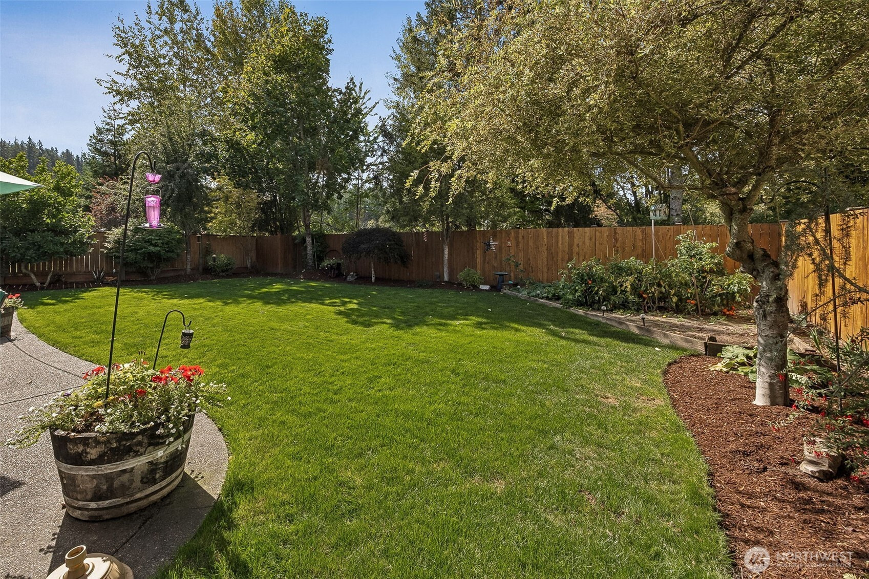 222 Easton Avenue W, Eatonville, WA 98328