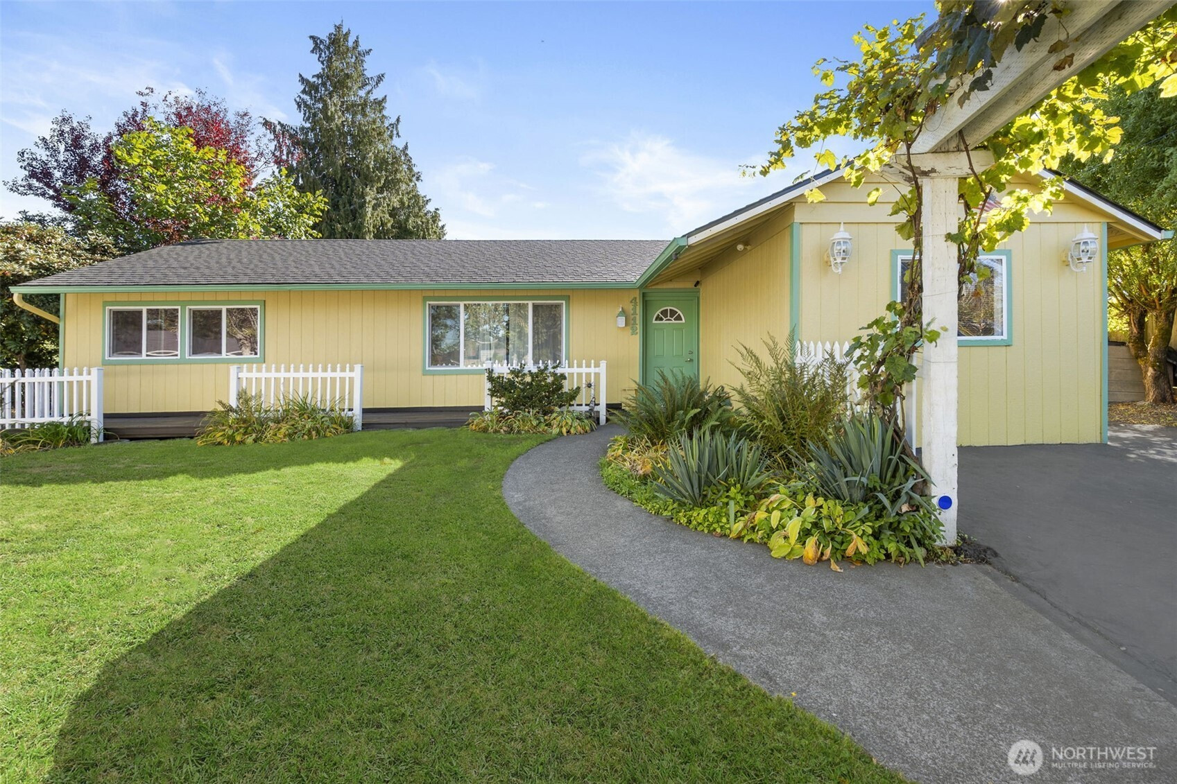 4112 222nd Street SW, Mountlake Terrace, WA 98043