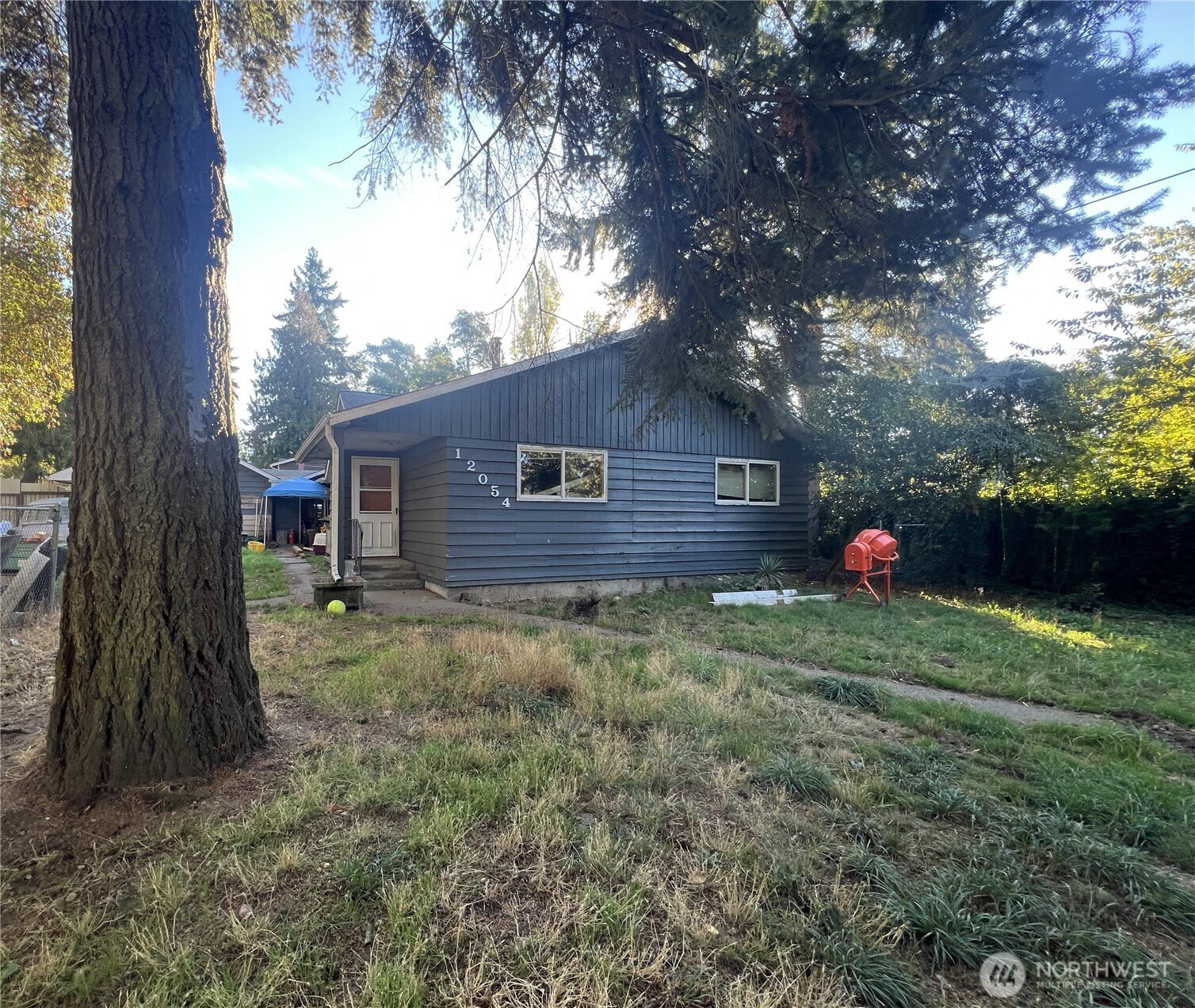 12054 3rd Avenue S, Seattle, WA 98168