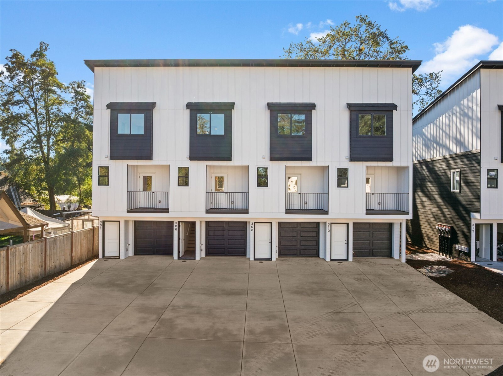 304 118th Street S, Tacoma, WA 98444