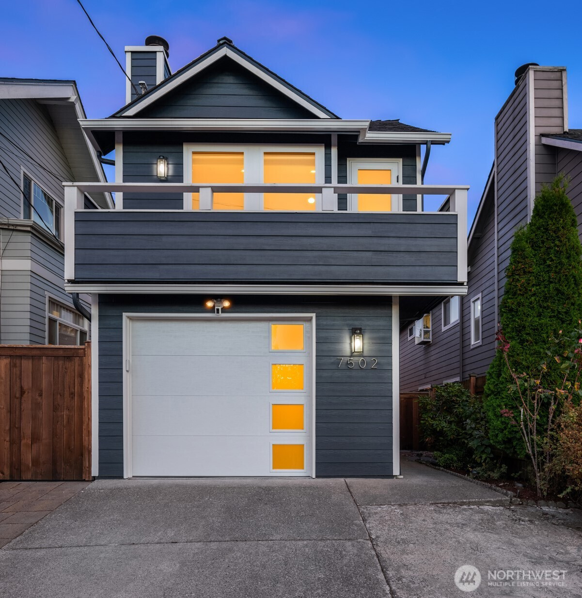 7502 16th Avenue NW, Seattle, WA 98117