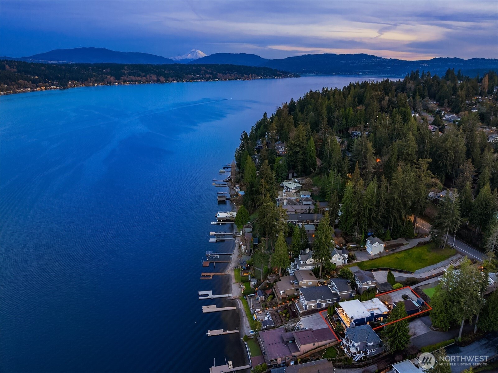 2452 W Lake Sammamish Parkway NE, Redmond, WA 98052