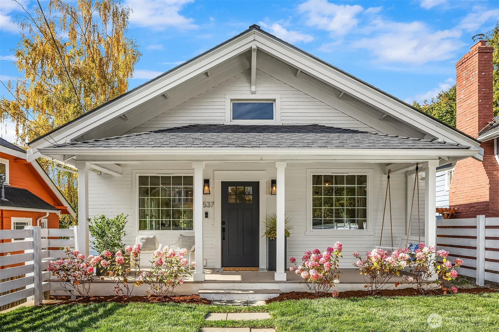 5537 29th Avenue NE, Seattle, WA 98105