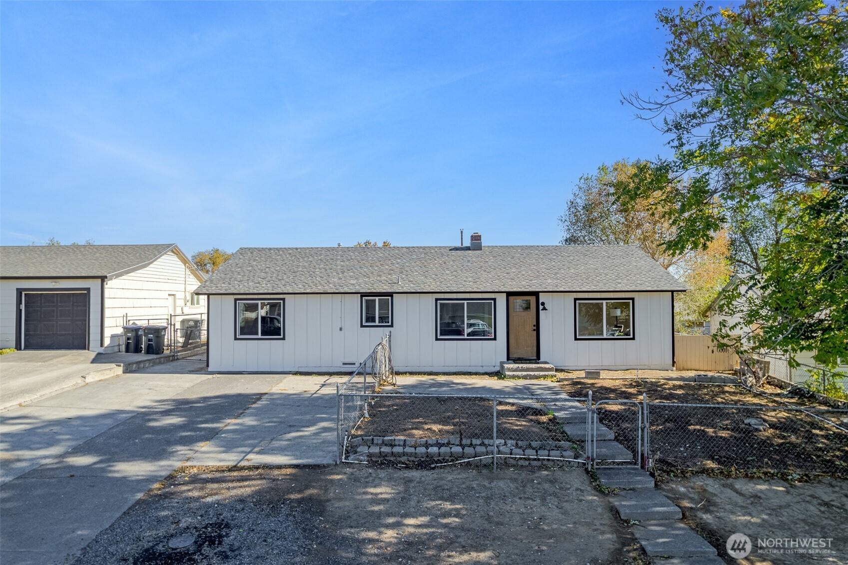 415 N Earl Road, Moses Lake, WA 98837