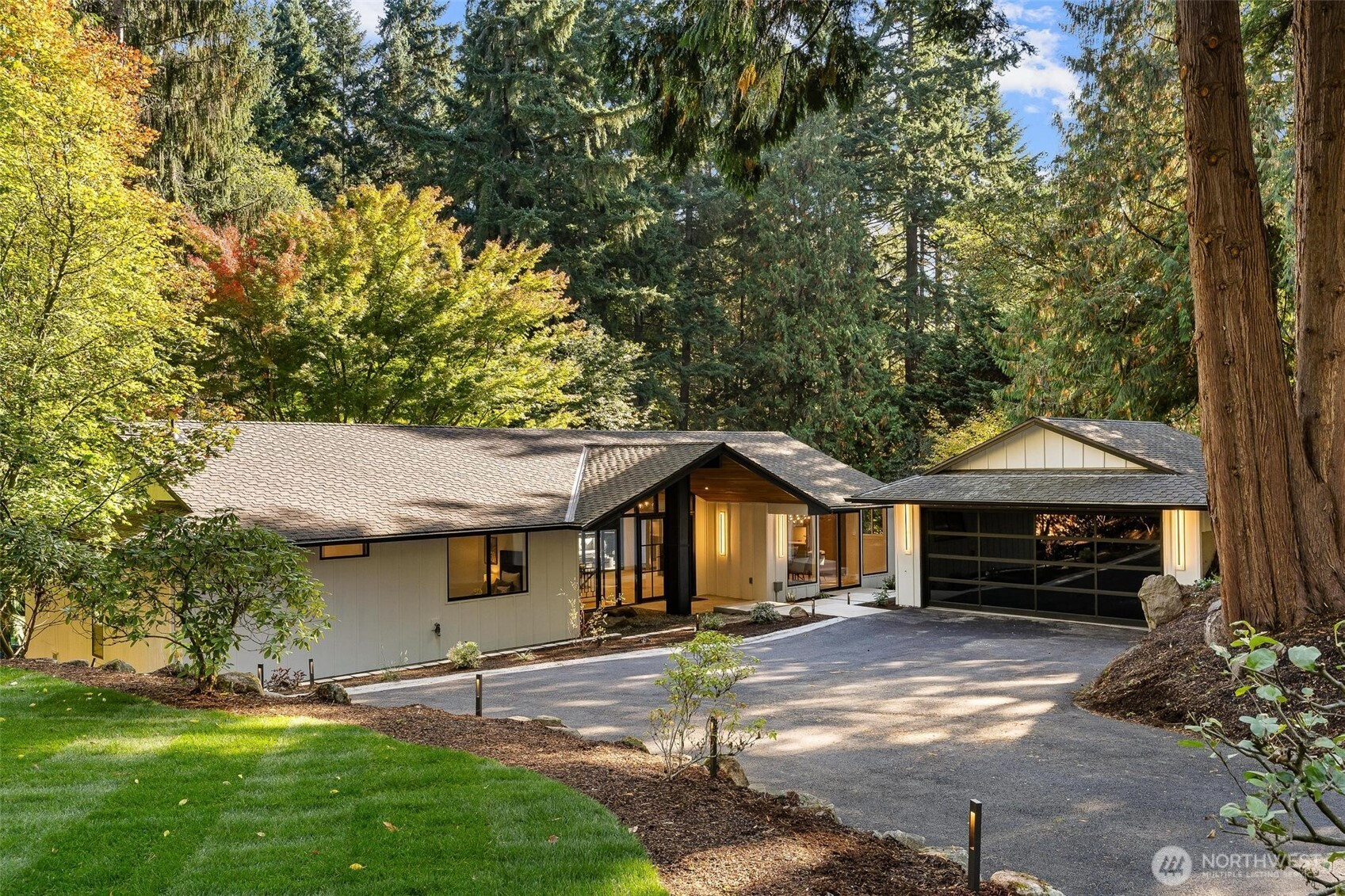 4278 137th Avenue NE, Bellevue, WA 98005