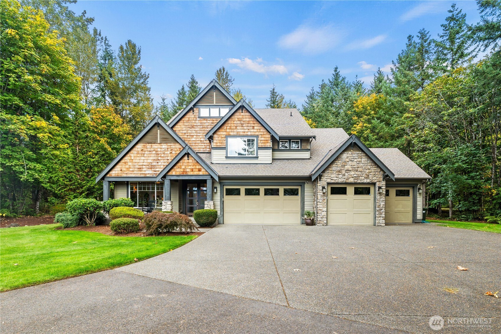 30922 222nd Way SE, Black Diamond, WA 98010