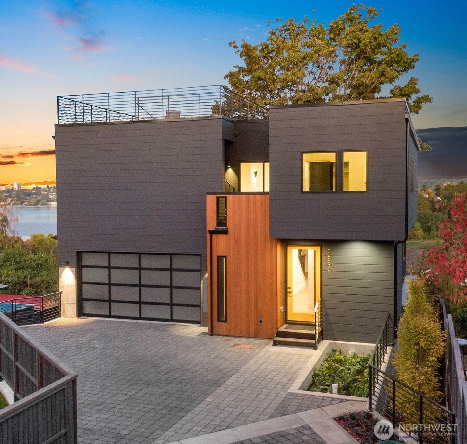 3856 Cascadia Avenue S, Seattle, WA 98118