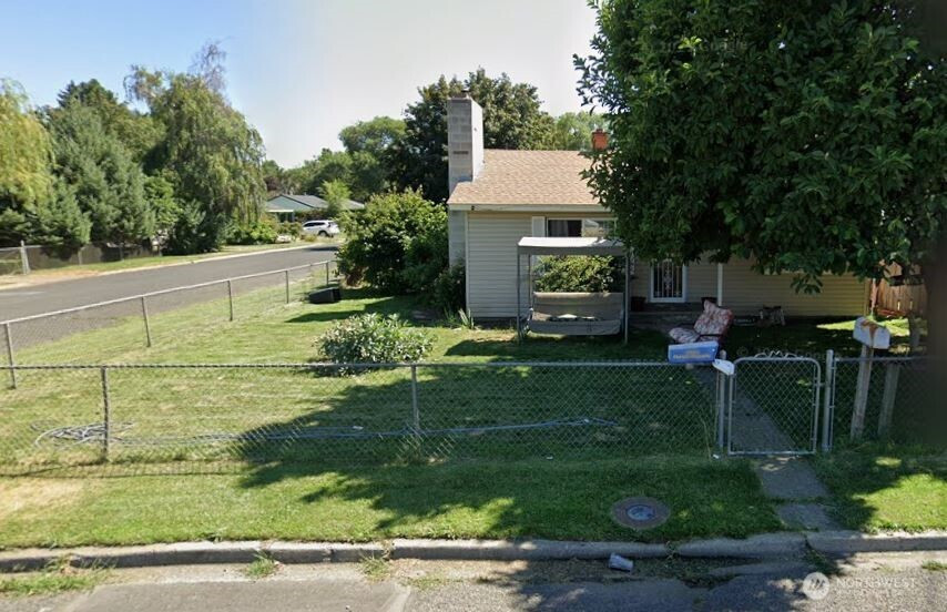 2602 Englewood Avenue, Yakima, WA 98902