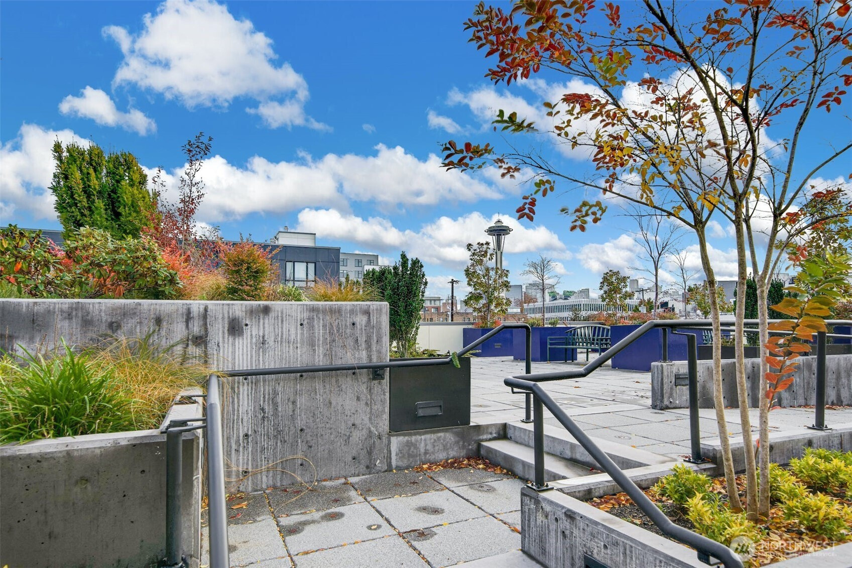 17 W Mercer Street, Seattle, WA 98119